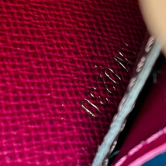 Louis Vuitton Emilie Wallet - Picture 16 of 16